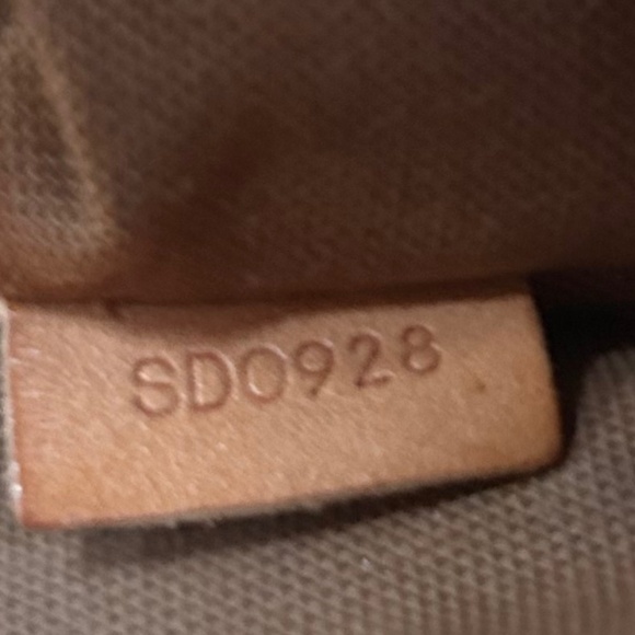 Authentic Louis Vuitton ALMA pm monogram - Picture 11 of 13